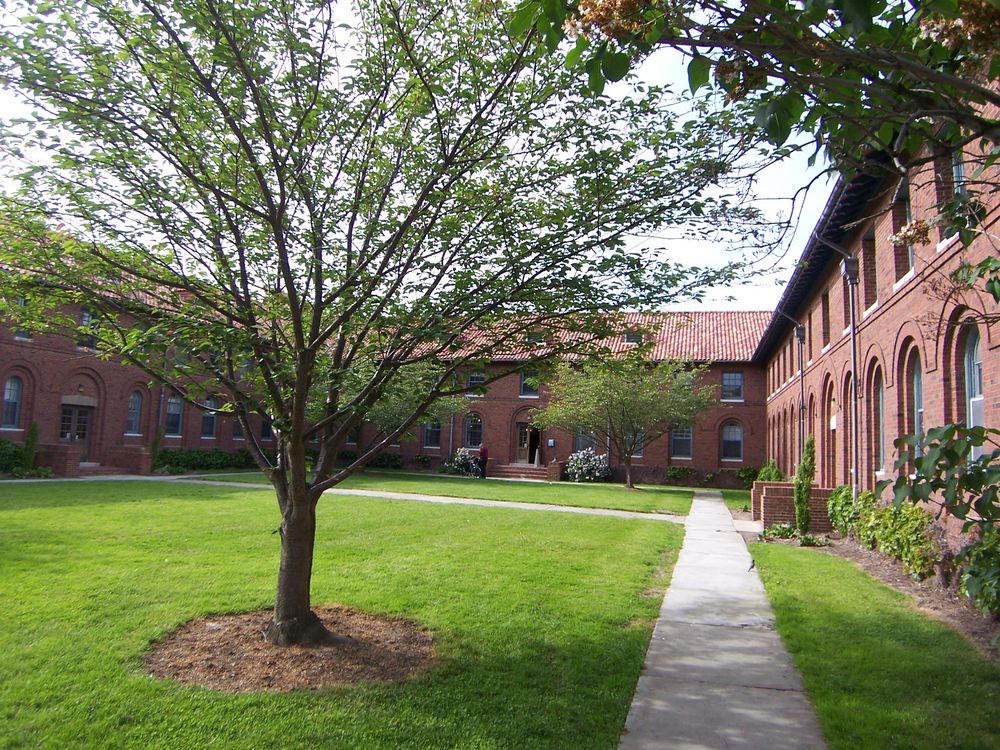 Oberlin Graduate School of Theology Quadrangle, Courtyard of the Theology Quadrangle, now  Asia House.